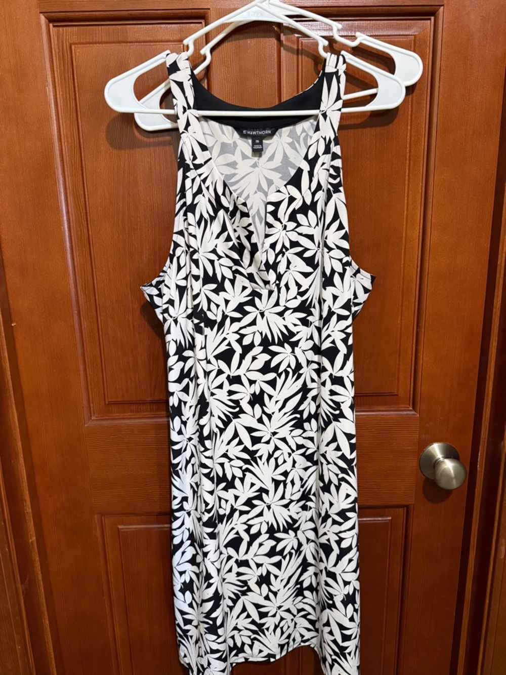 Hawthorne Summer dress.  Black and white.  Size XXL.